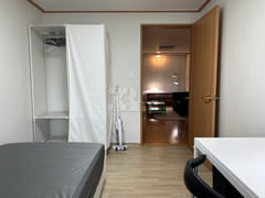 #54 Hapjeong Station 3-Room Unit 10th image