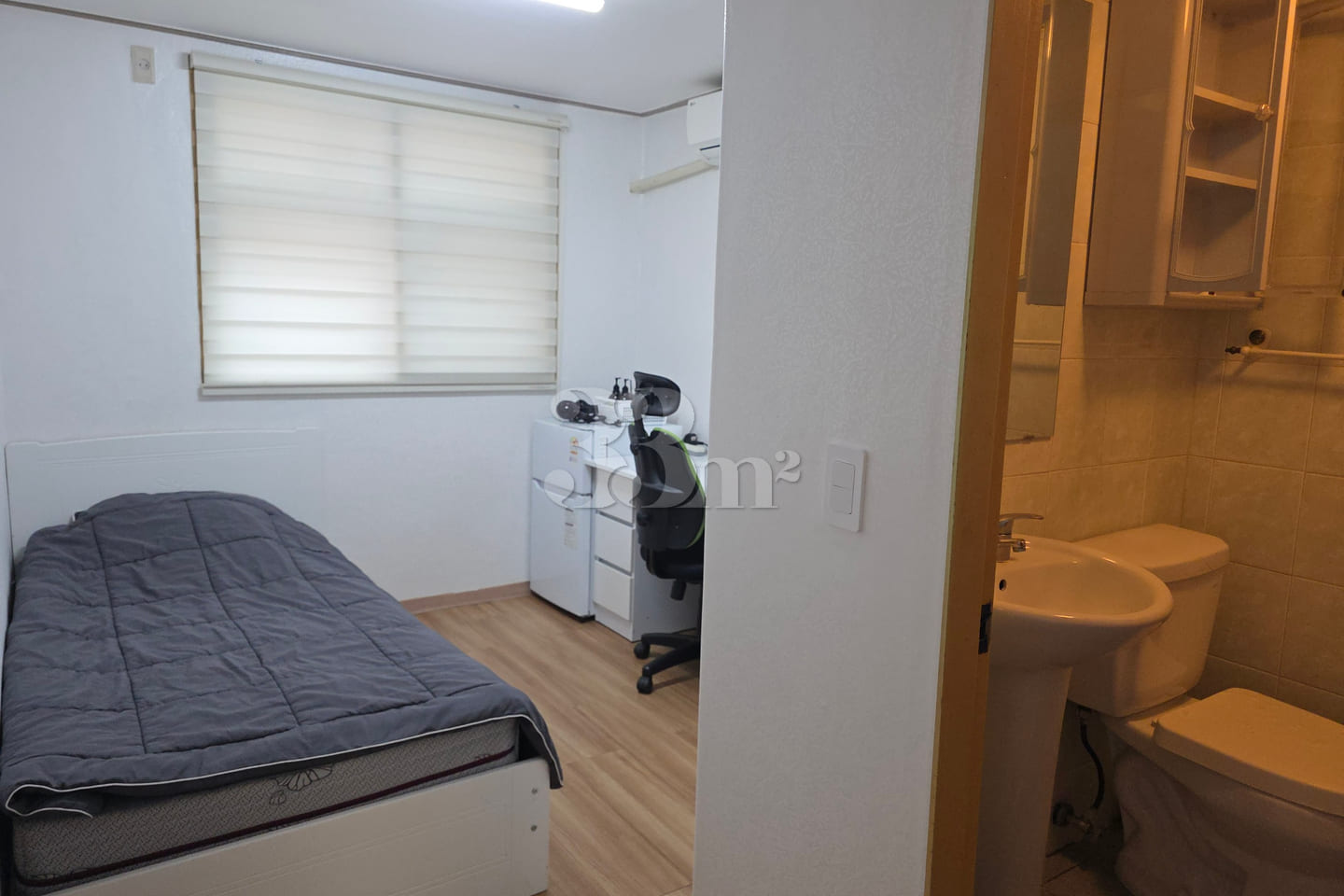 Room 207 1th image