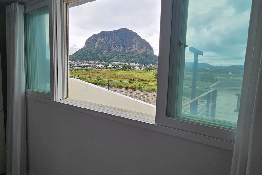 산방산  돌담_해무리 13번째 이미지