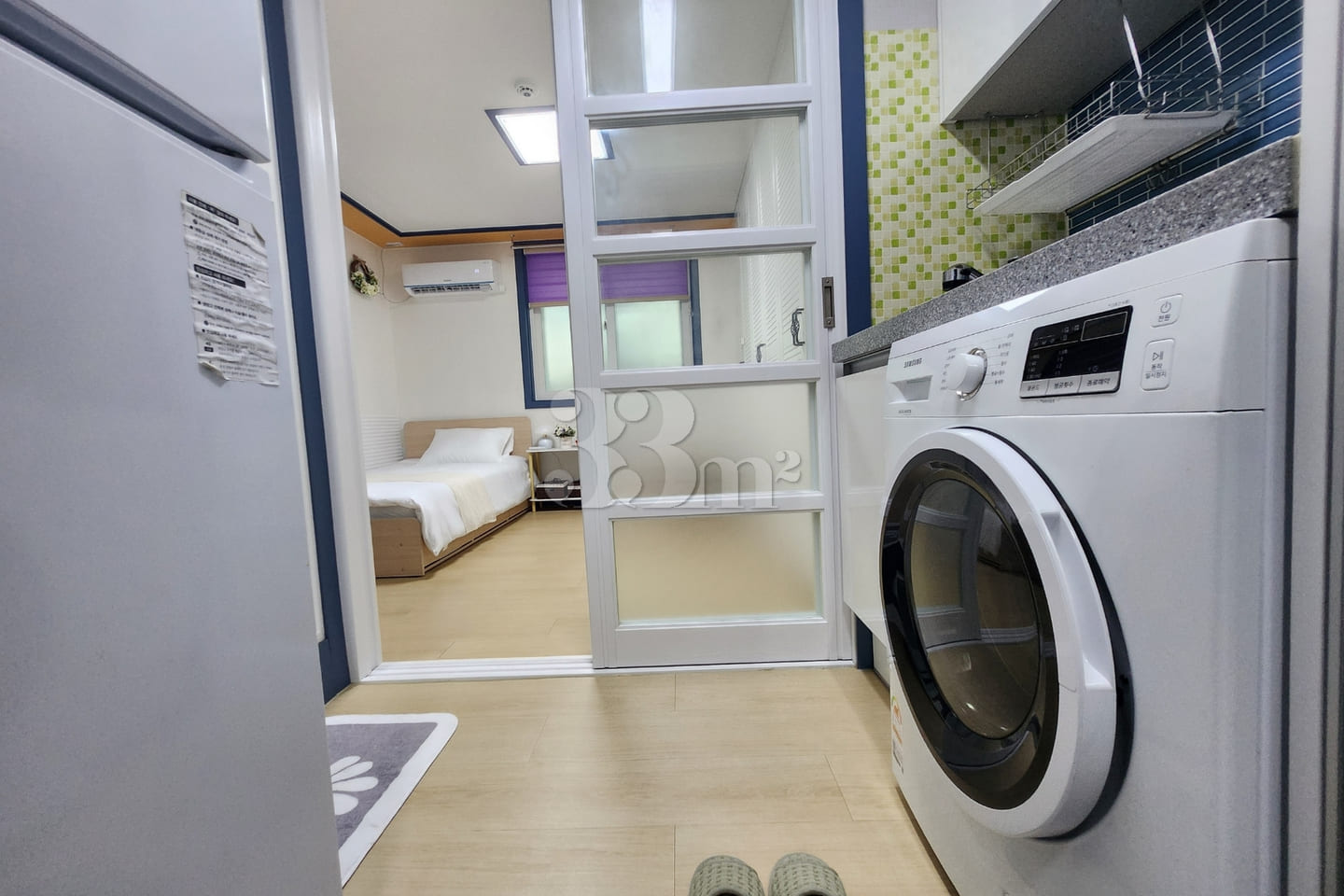 Room 203 10th image