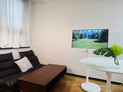Spacious Room (Sleeps 3) > 1 Minute from Term 5th image