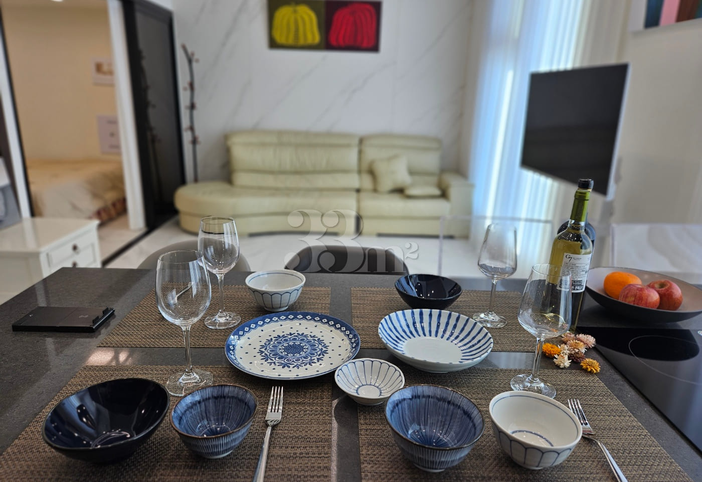 Spacious, fully furnished duplex in Euljiro 12th image