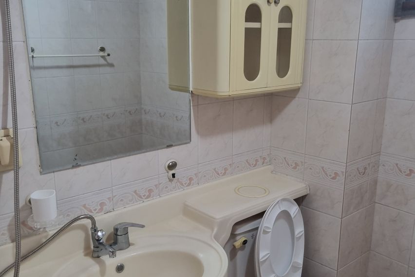 # 편안한투룸 충대앞!