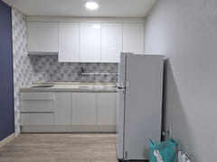 Clean studio apartment in Sokcho 5th image