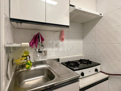 Well-maintained, fully furnished room 🍀 9th image
