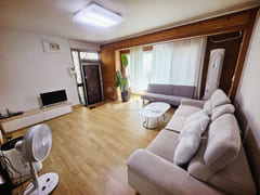 Large, detached 3-bedroom house in Bangbae, 1 5th image