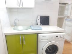 Room 201 7th image