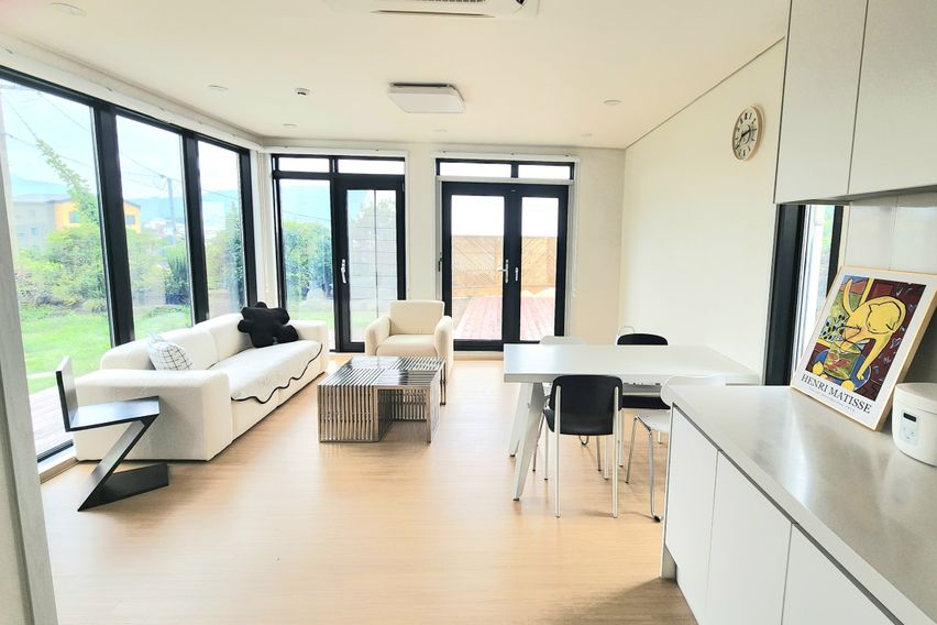 한라산 바다뷰 돌담마당 6번째 이미지