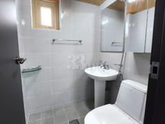 The hottest spot on the 2nd floor in Jochon-d 5th image