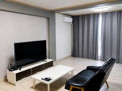 Phoenix Bongpyeong Large 4-Bedroom Unit 0th image