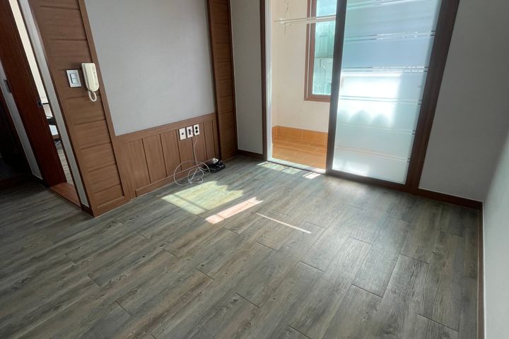 Jangseong-dong mini two-room apartment 1th image