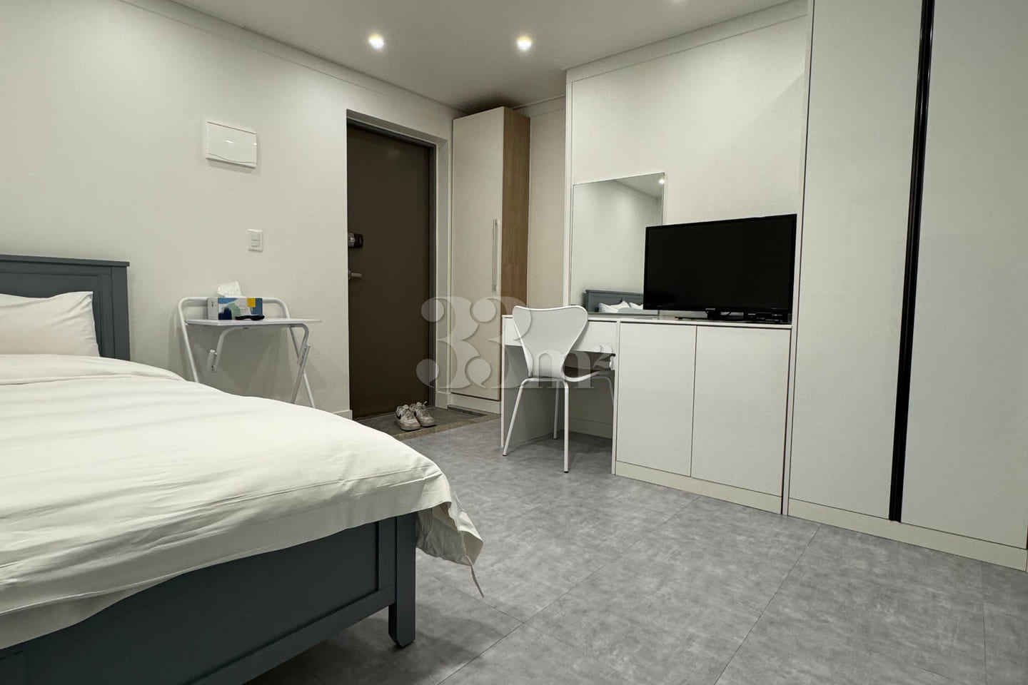 Villard Compiroom R5 4th image