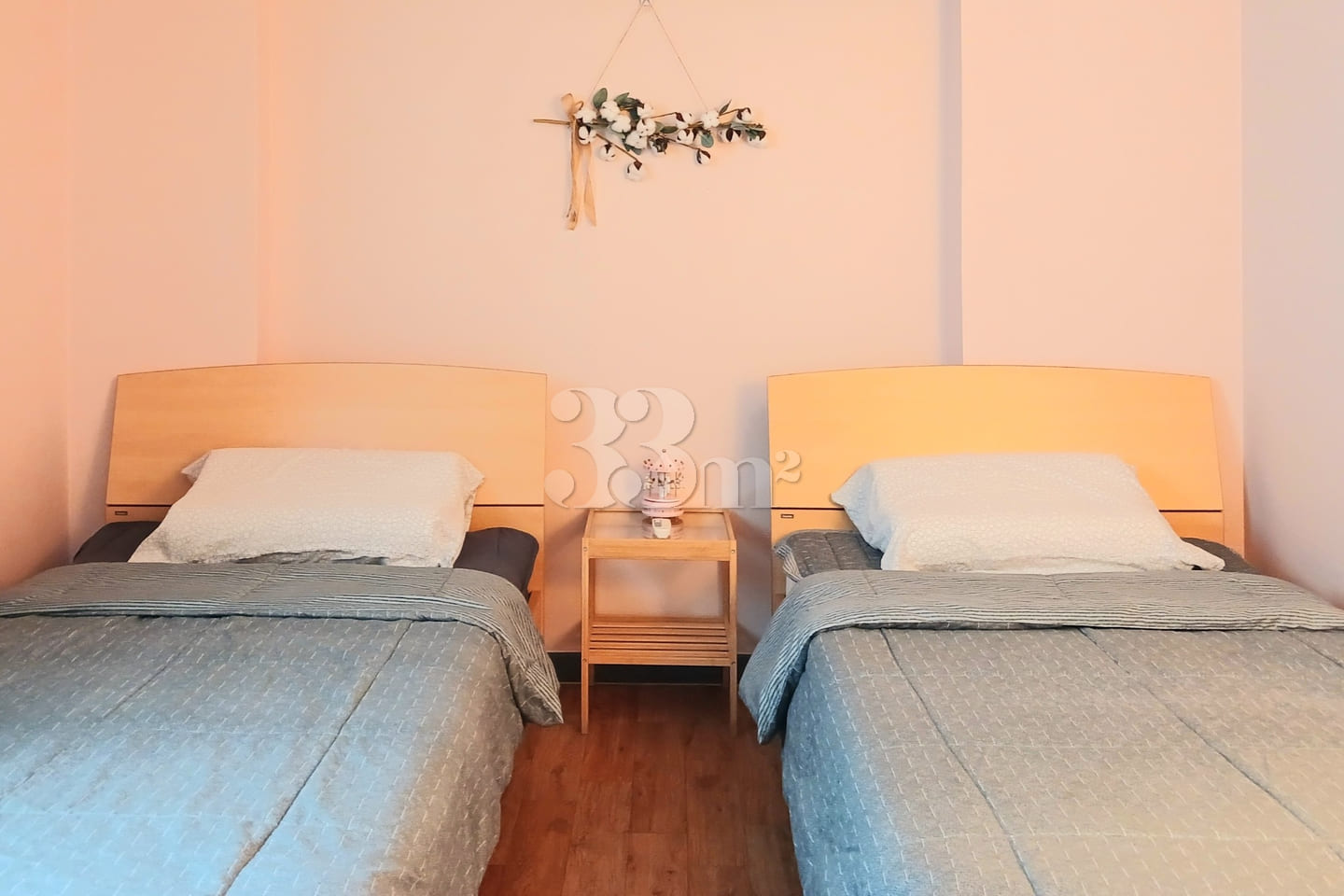 Spacious 2-room unit near Suwon Mangpo Statio 1th image