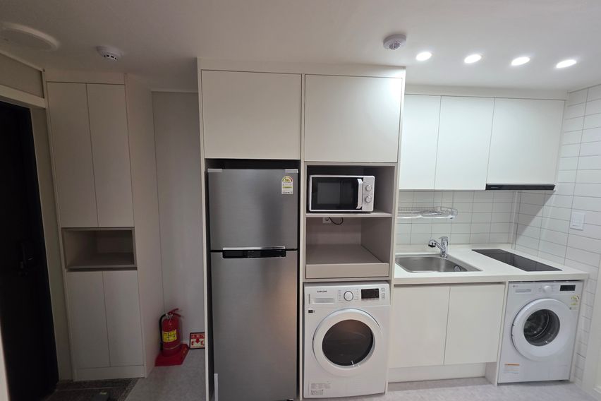 신축 완젼 풀옵션  3번째 이미지