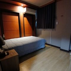 Standard Single Room Unit Image