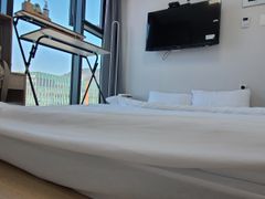 Room 606: Room with a Great Night View 3th image