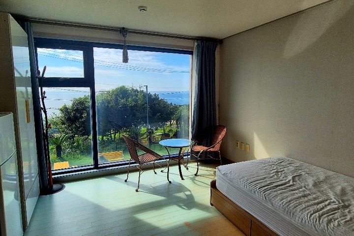 Room 202 with a nice ocean view 11th image