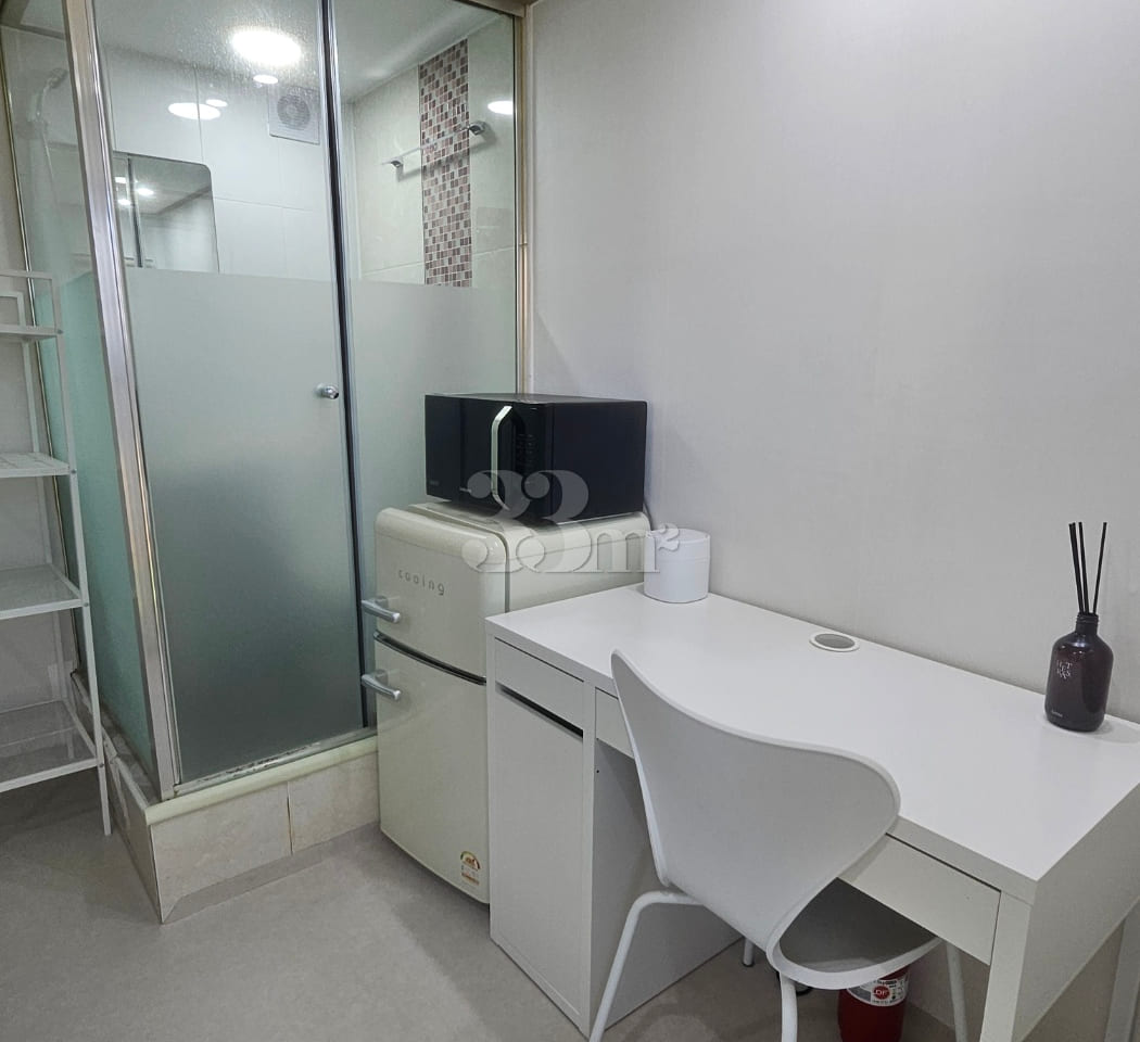 Room 502 0th image