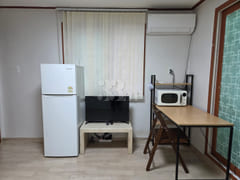 Affordable studio apartment near Suwon Statio 1th image