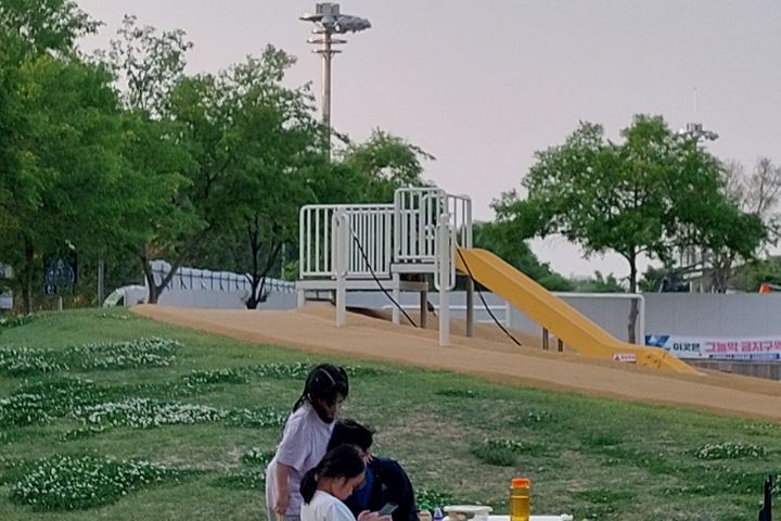 한강뷰 역세권 감성숙소 16번째 이미지