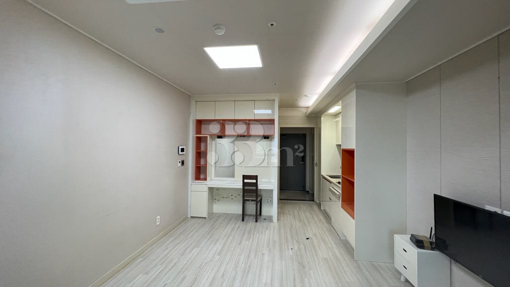 Fully furnished room in Maengdong with great  4th image
