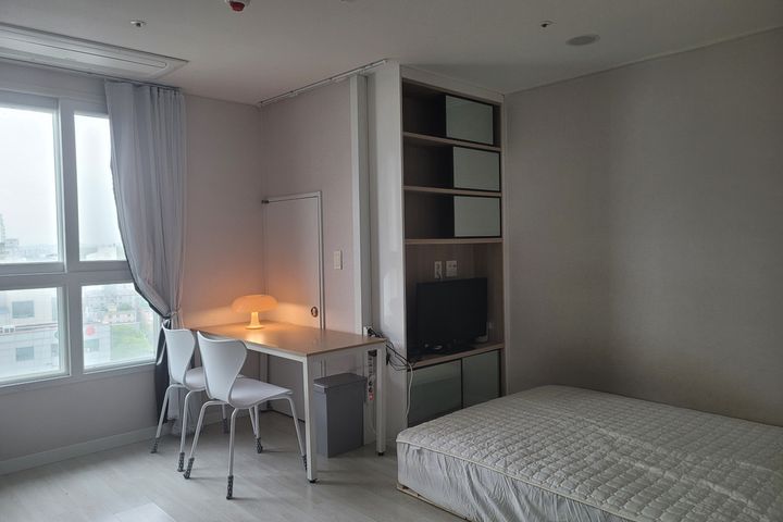 컴팩트 1번째 이미지