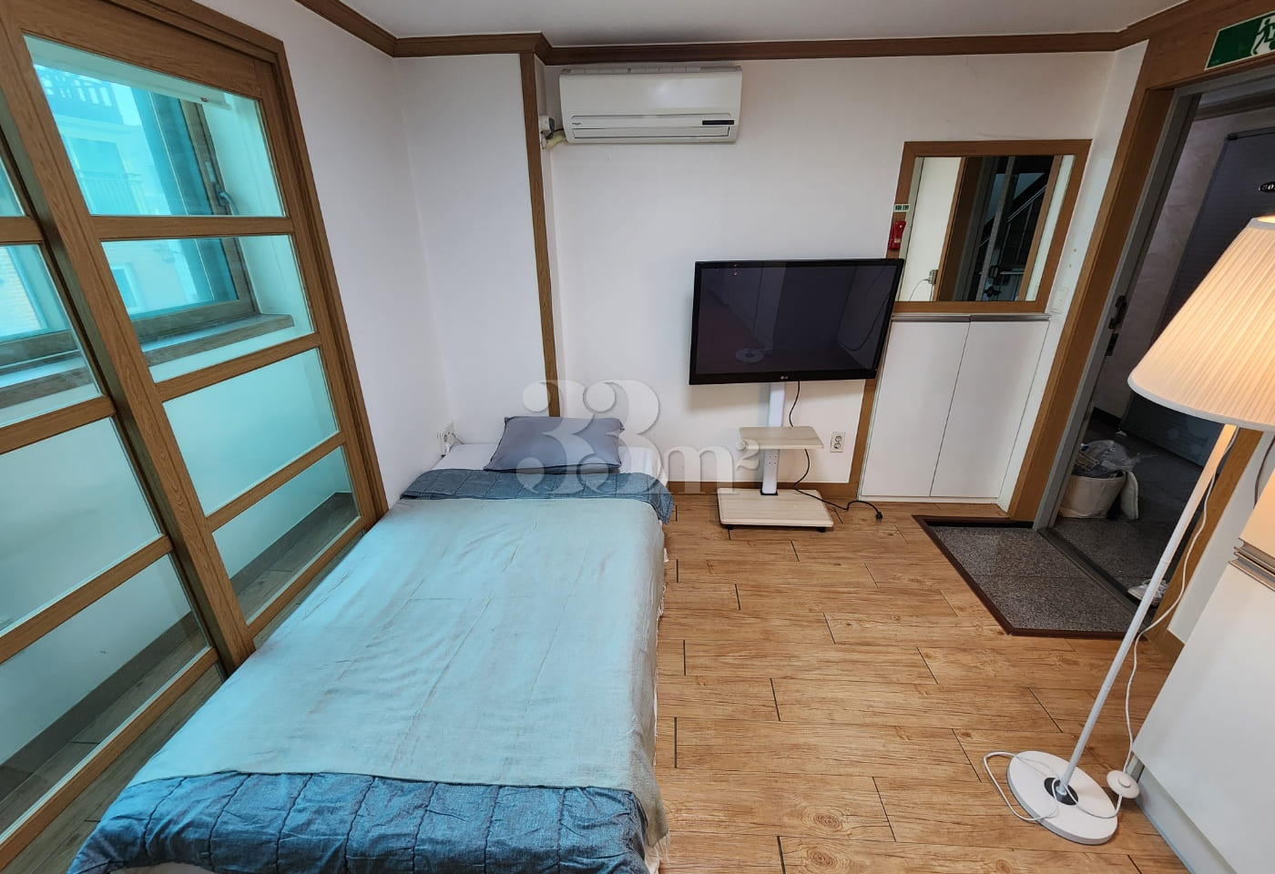 3-meter-high window, individual heating, 310 4th image