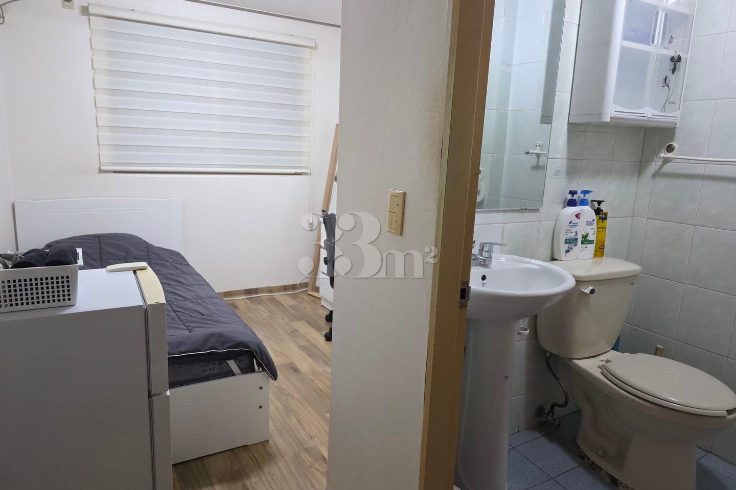 Room 202 2th image