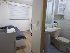 Room 202 2th image