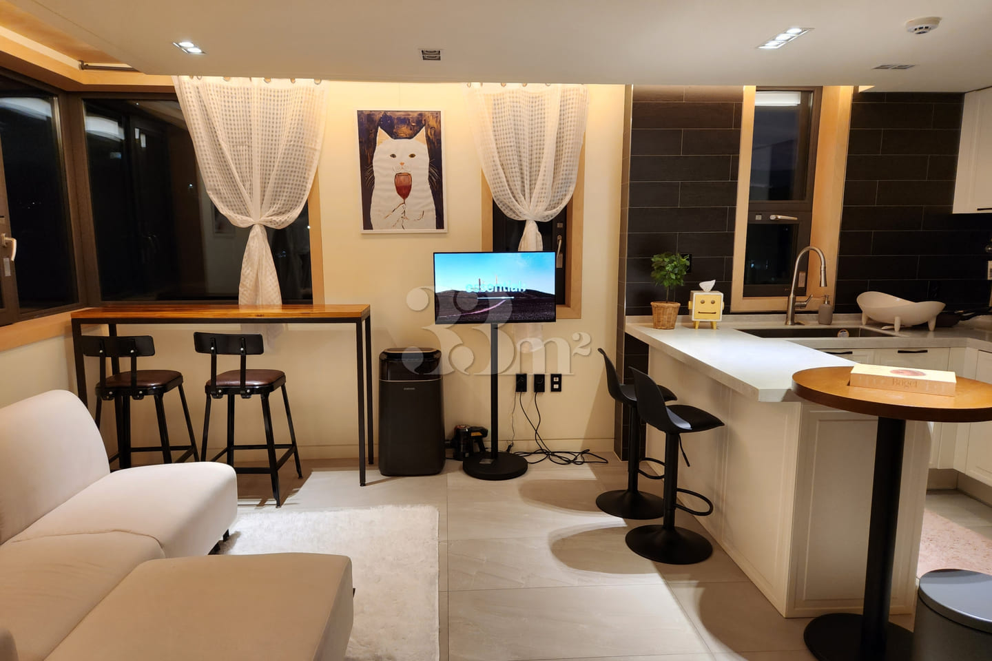 3-Bedroom Unit near Namsan, Beotigogae, and Y 0th image