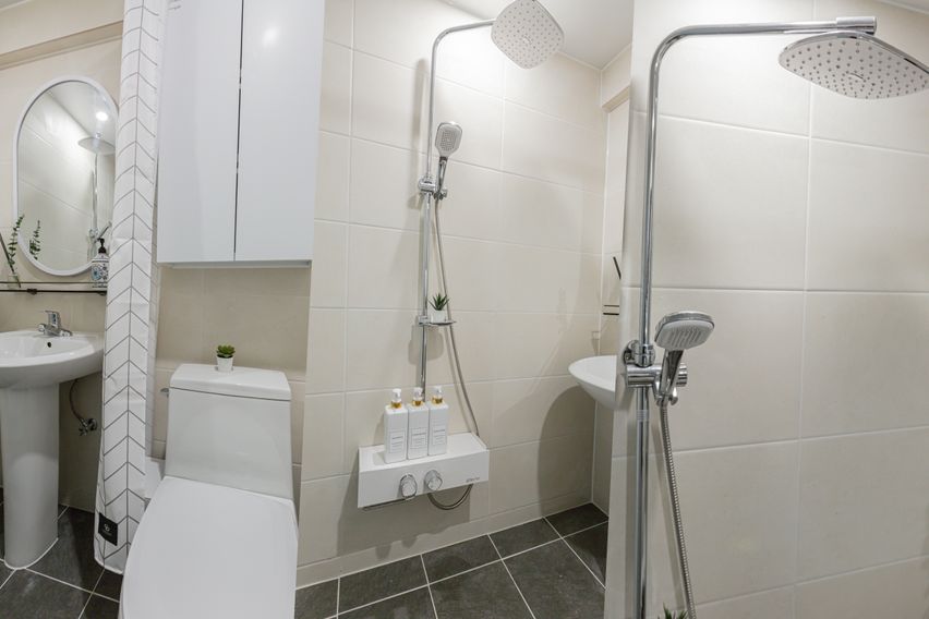 홍대3번출구 2룸1