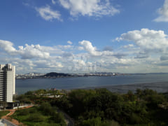 Unobstructed view of the blue sea 1th image