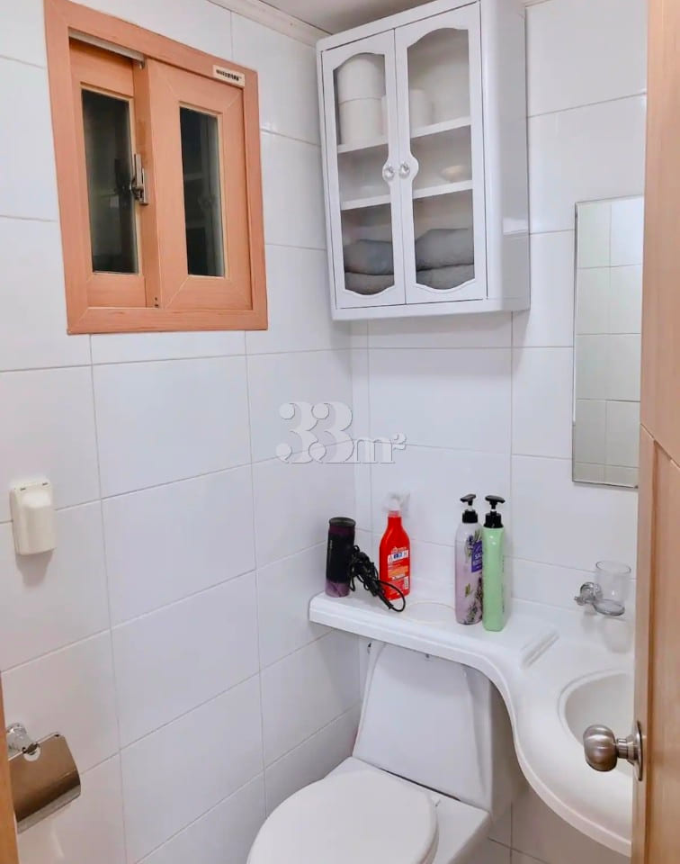 Room 203 6th image