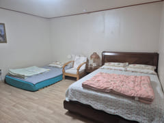 Fully-furnished Two-Room Apartment (4 beds) 5th image