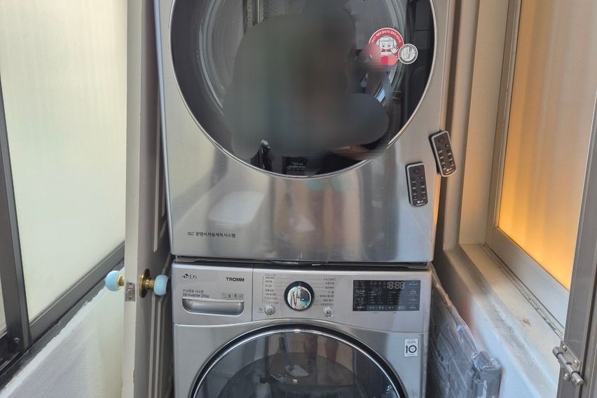 합정역1분/3룸/8인