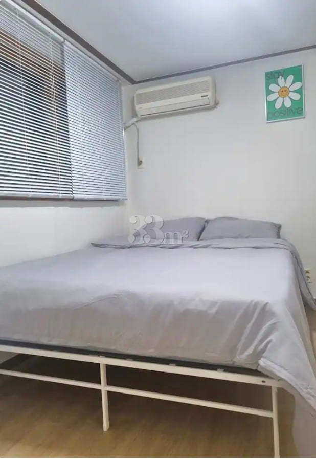 Room 104 5th image