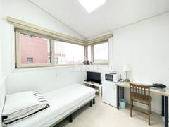 Unseo Station: Cozy and Clean Room 7th image