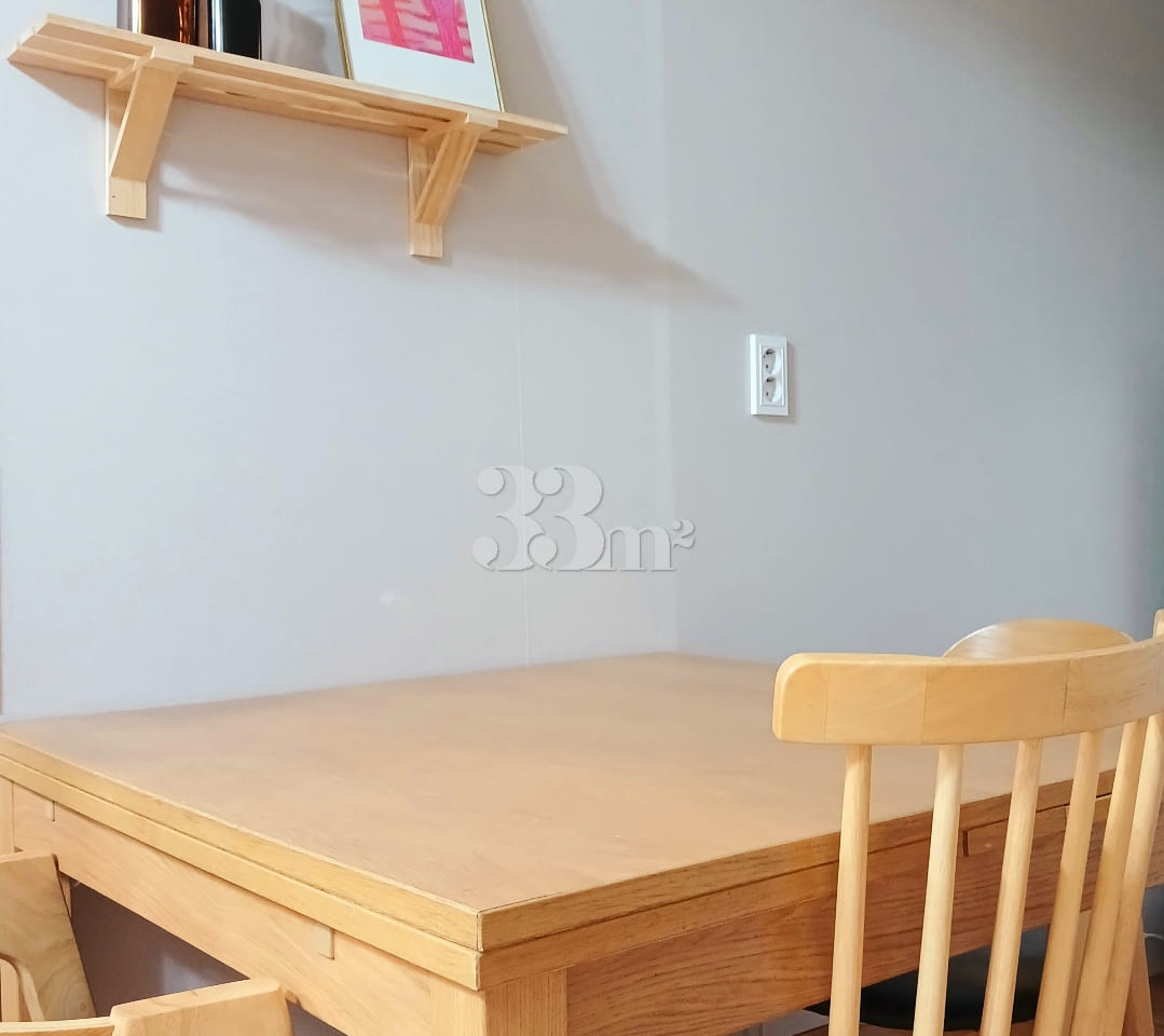 Spacious 2-room unit near Suwon Mangpo Statio 9th image