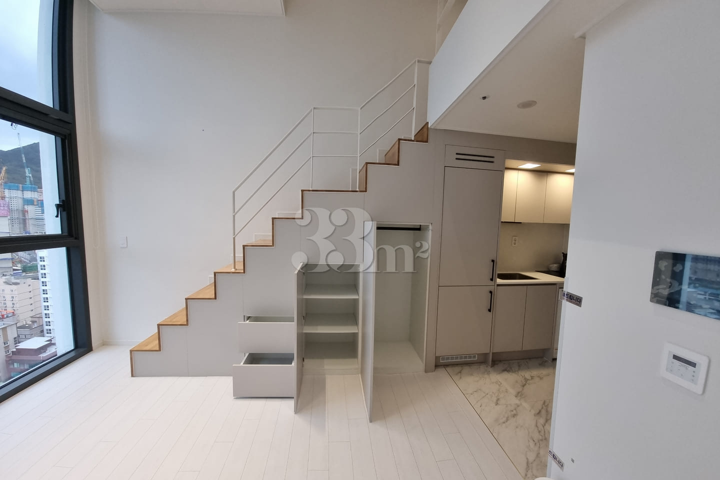 New Duplex Officetel near City Hall Station 5th image