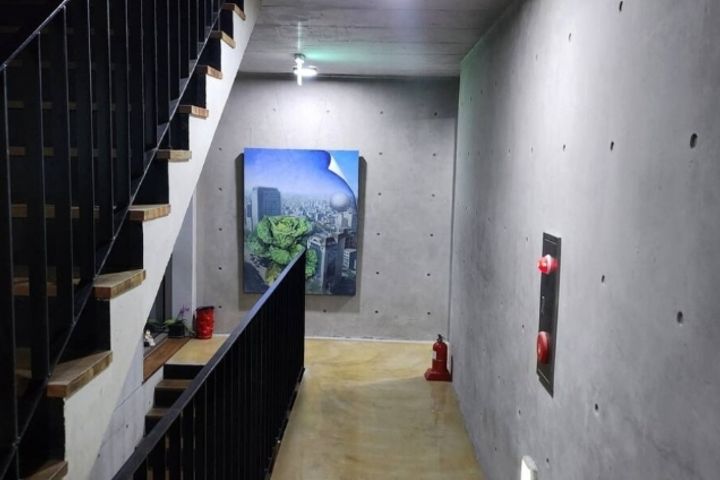 Spacious and comfortable private room. 15th image