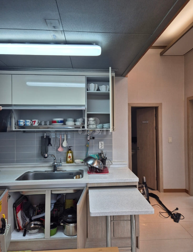 Jeongbalsan Station Rodeo Suite 11th image