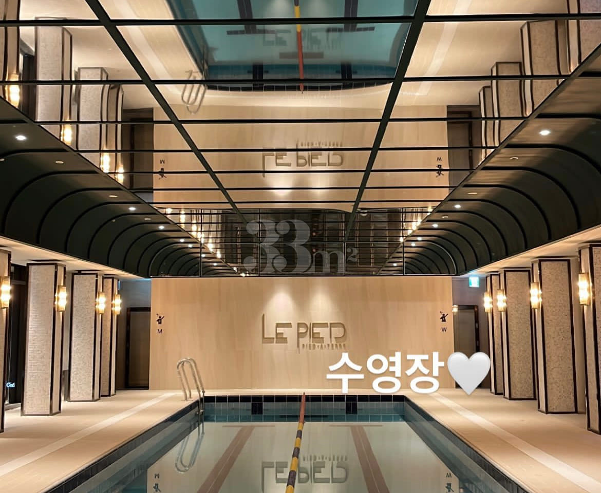 Hotel-style, fully-equipped Le Pied 12th image