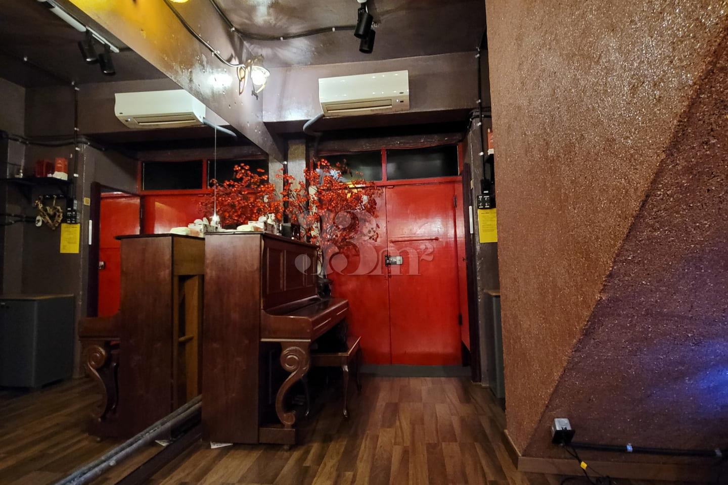 Private space on the 1st and 2nd floors 4th image