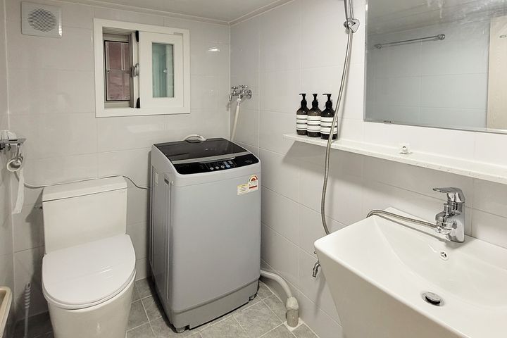 Two-room apartment, 2 minutes from Ttukseom S 9th image
