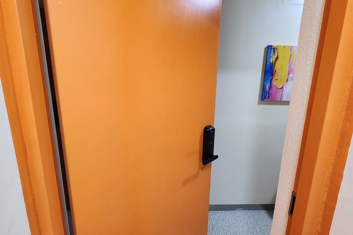 201 Standard 4th image
