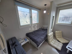 New large room, 5 minutes from Oryong Station 4th image
