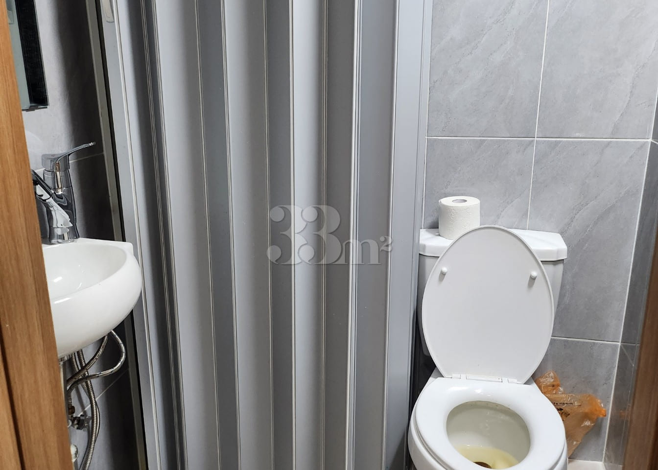 Room 201 4th image