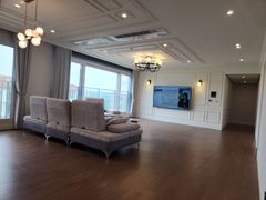 Humphrey Penthouse 1th image