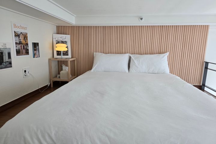 1 minute from Dangsan Station, stylish duplex 2th image