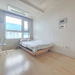 깔끔하고안전한 오피스텔 방 이미지
